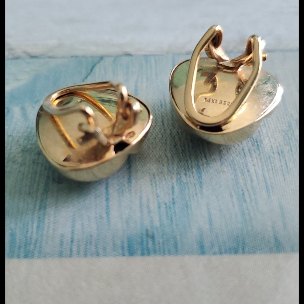 🎉HP🎉14K GERM Yellow Gold Sculpted Dome Clip on - Picture 3 of 10